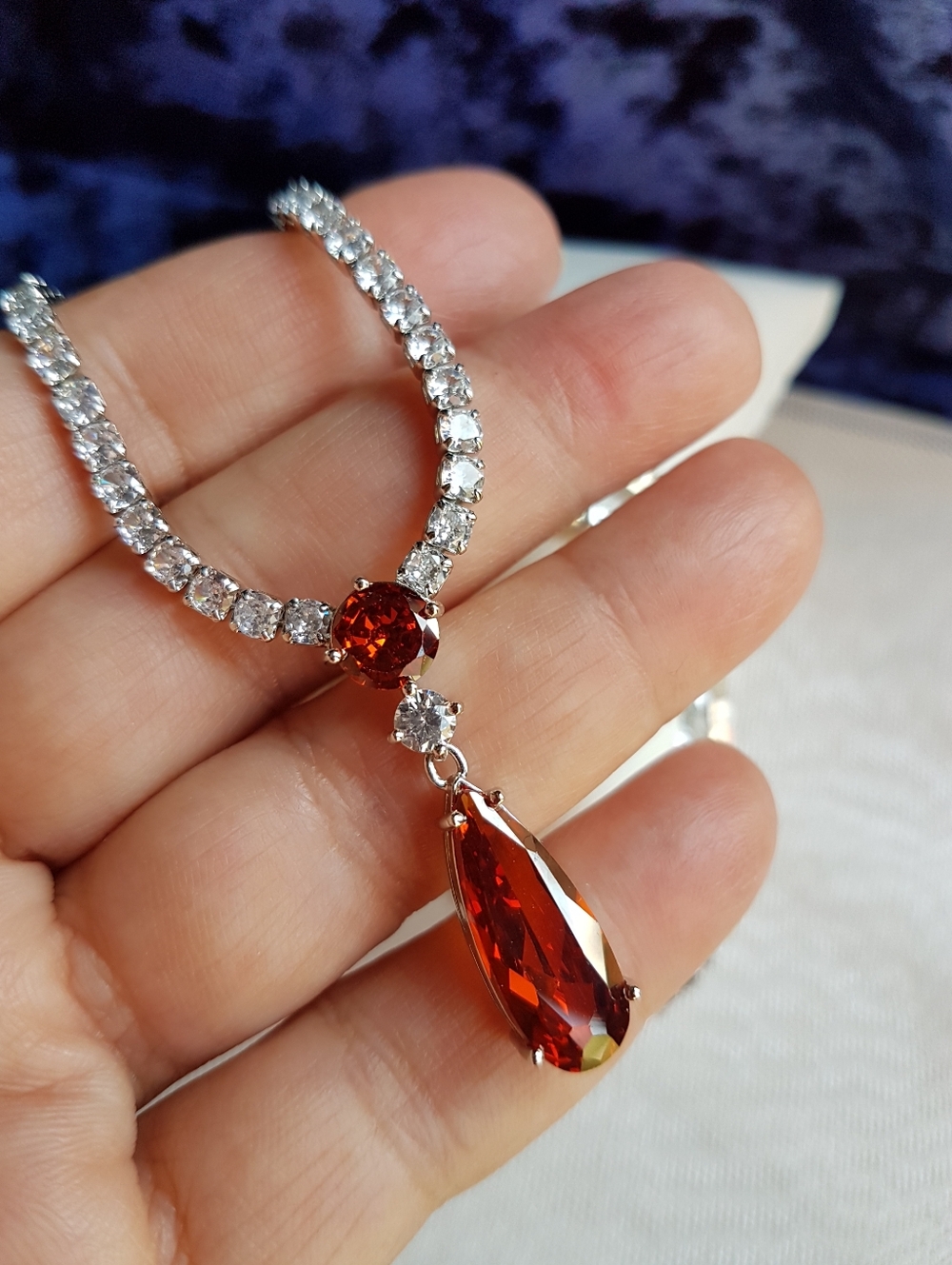 Swarovski Elements Platinum Plated Ruby Red Teardrop Earrings NEW - Picture 4 of 13